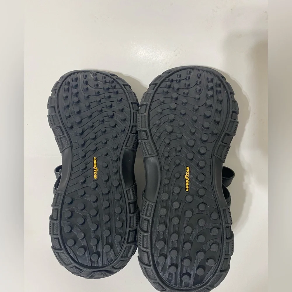 Skechers men Go Golf Black Sandals size 8